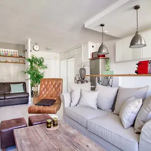 Appartement Luxurious Republique Pierre Levé Free Netflix, Paris